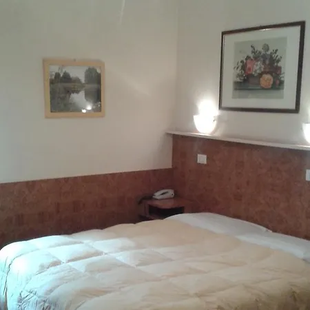 Fiumara Hotel Gênes
